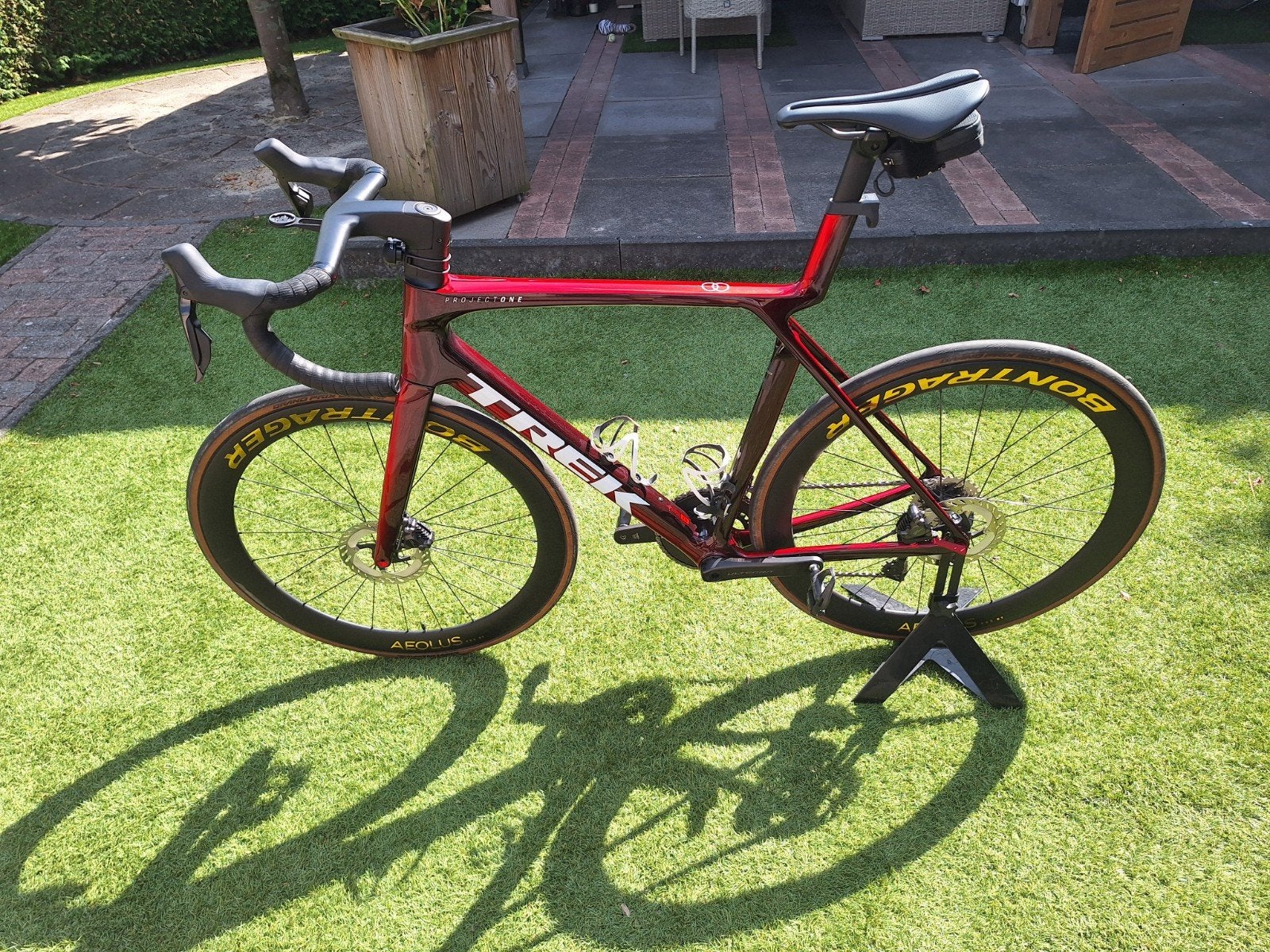 Trek Madone SLR 7 L Carbon Red Smoke GEN 8 2025. 1e eigenaar, Fietsen en Brommers, Carbon, Zo goed als nieuw, Meer dan 20 versnellingen