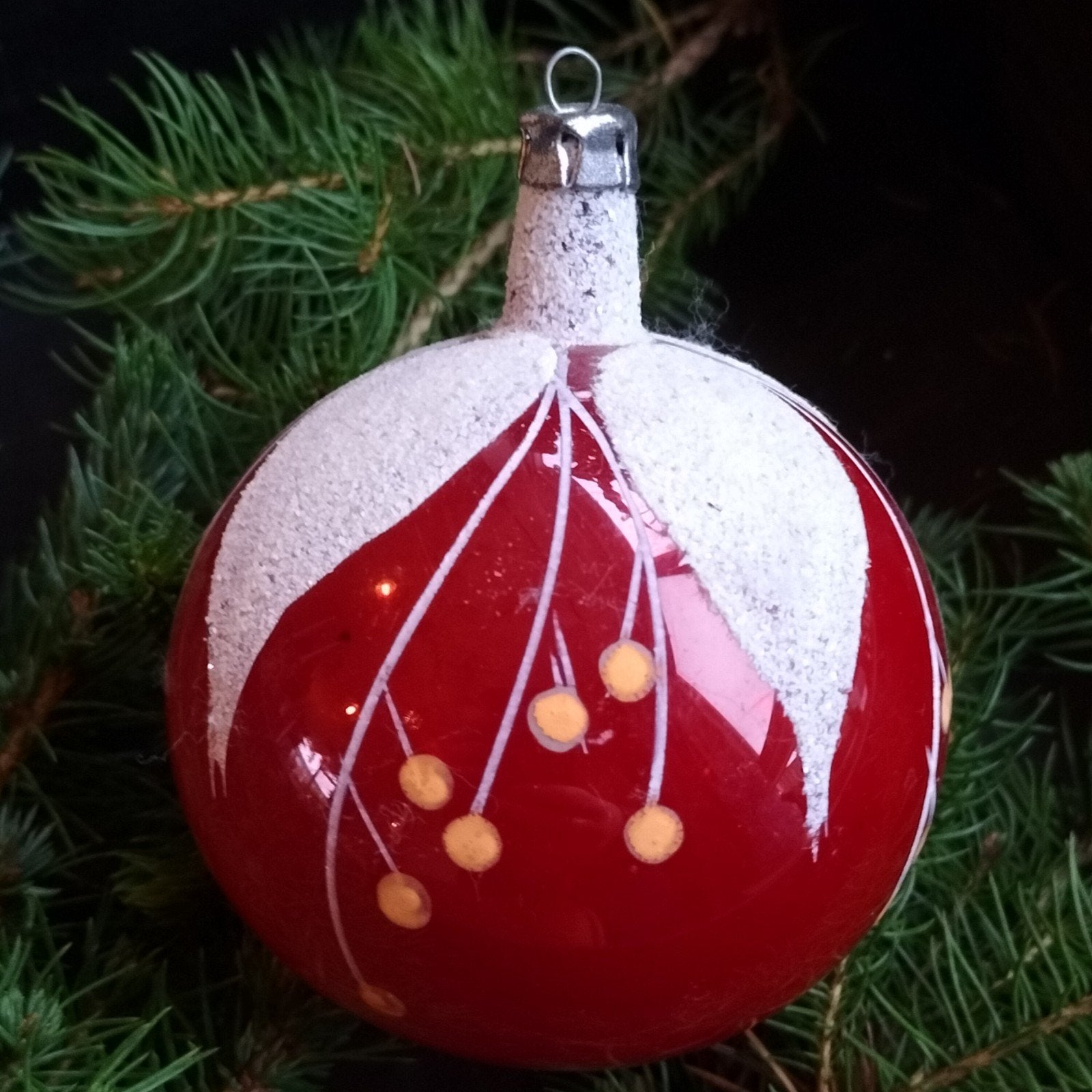 oude kerstbal rood gedecoreerd., Ophalen of Verzenden