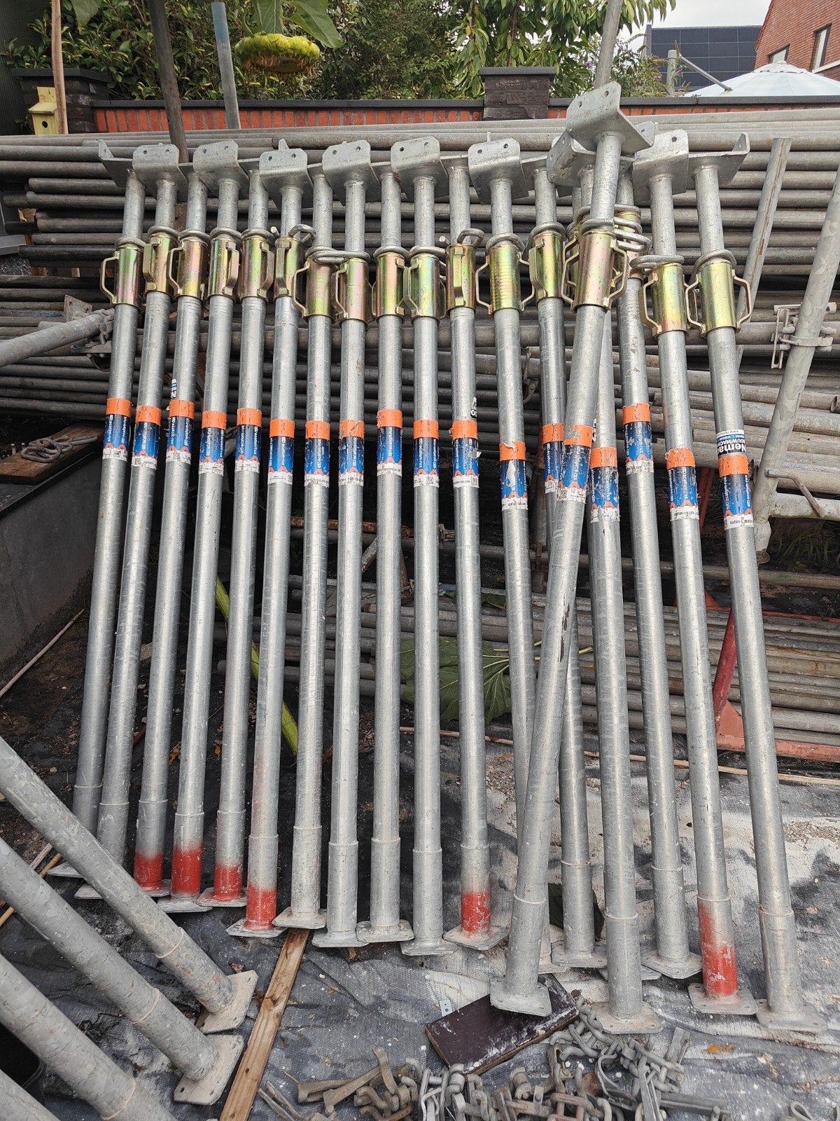 BM300 bouwstempels schroefstempels stut stempels

12 stuks, Ophalen, Gebruikt