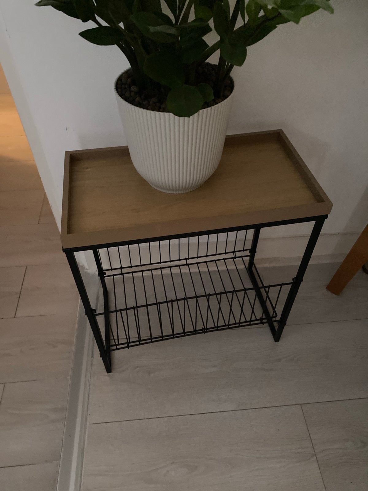Bijzettafel met opbergrek - Hout en Metaal, Ophalen, Gebruikt, Minder dan 50 cm, Overige houtsoorten