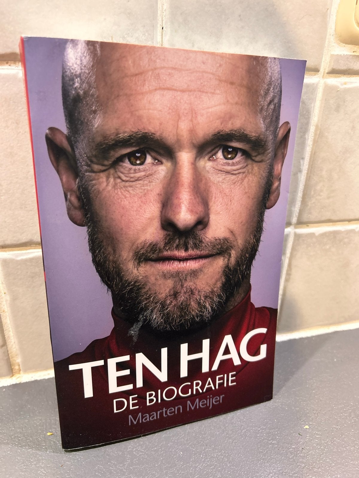 Ten Hag: De Biografie door Maarten Meijer, Ophalen of Verzenden, Zo goed als nieuw, Sport