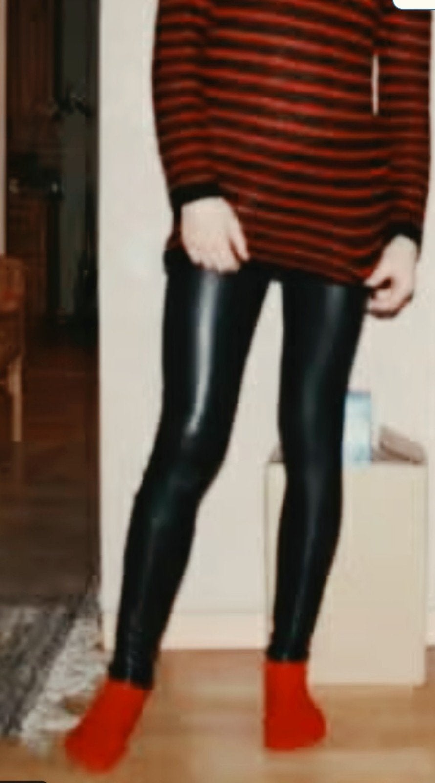 Zwarte pu leren legging met rode pu leren sokken, Verzenden, Zwart, Nieuw, Legging