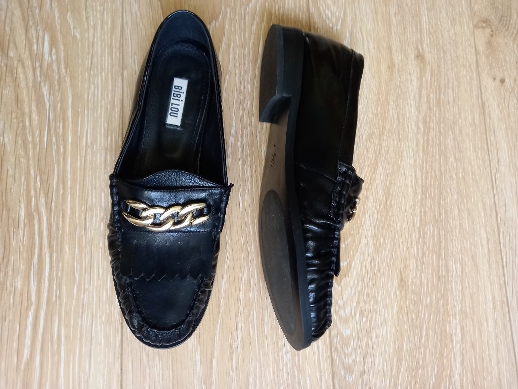 Loafers van Bibi Lou maat 40, Ophalen of Verzenden, Zo goed als nieuw, Zwart, Instappers