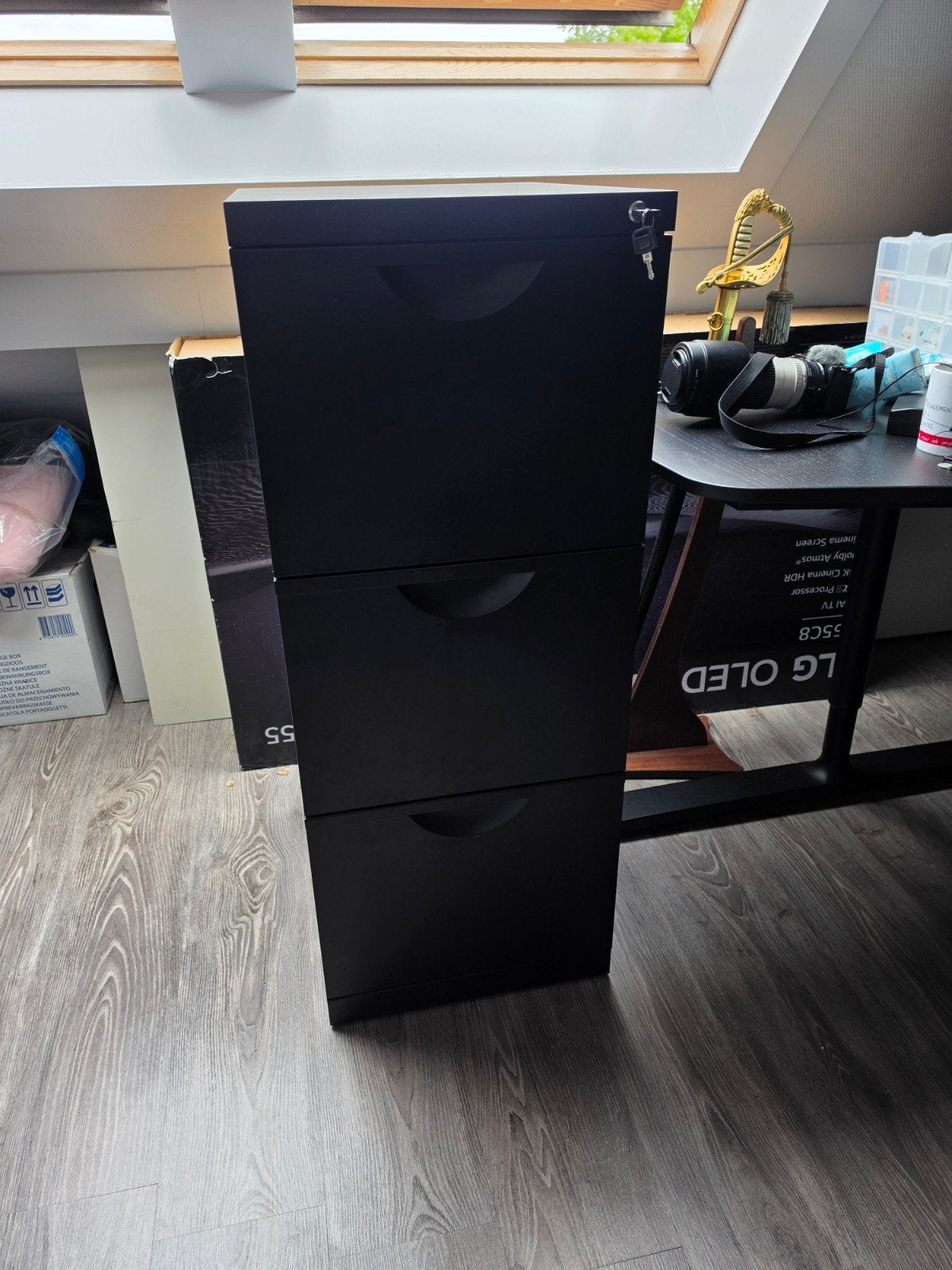 IKEA ERIK Ladeblok met 3 laden - Zwart, Ophalen, Modern, functioneel, 100 tot 150 cm, 50 tot 100 cm
