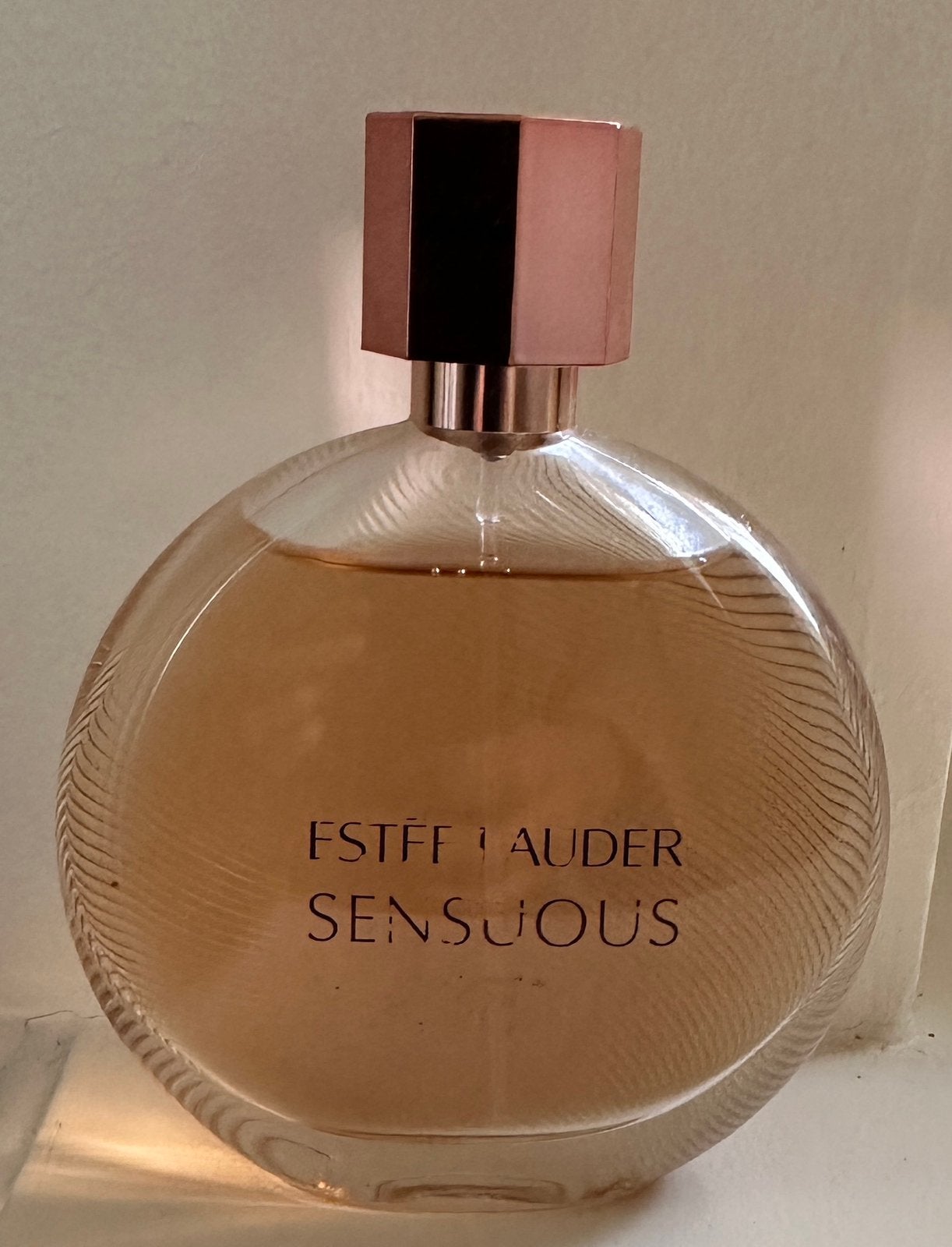 Nieuw van Estee Lauder: Sensuous - 100 ml eau de parfum, Sieraden, Tassen en Uiterlijk, Uiterlijk | Parfum, Ophalen of Verzenden