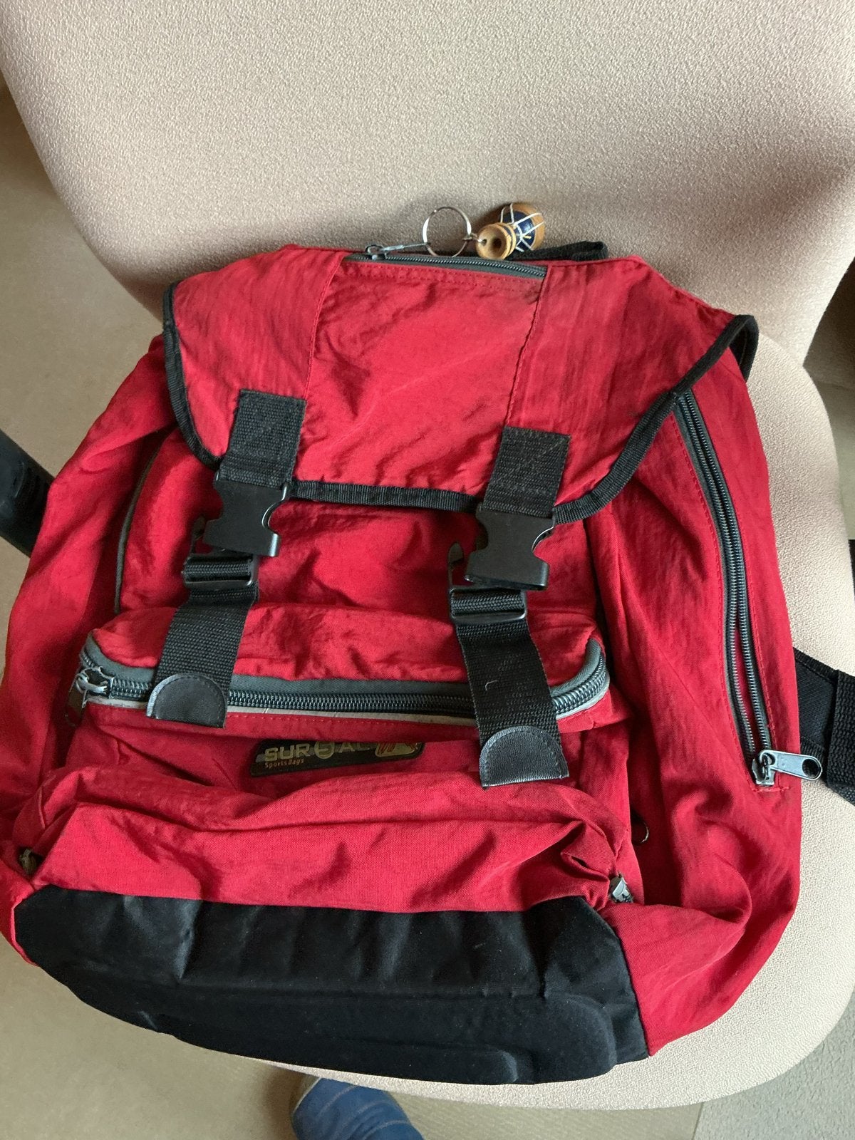 Rode rugzak - Ideaal voor dagelijks gebruik of uitstapjes, Overige merken, Gebruikt, 25 tot 40 cm, Ophalen of Verzenden