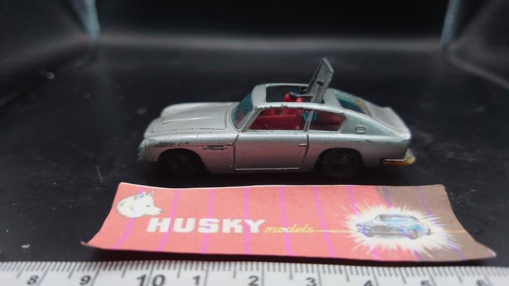 Husky Models Aston Martin DB6 James Bond 007, Ophalen of Verzenden, Gebruikt, Auto, Overige merken
