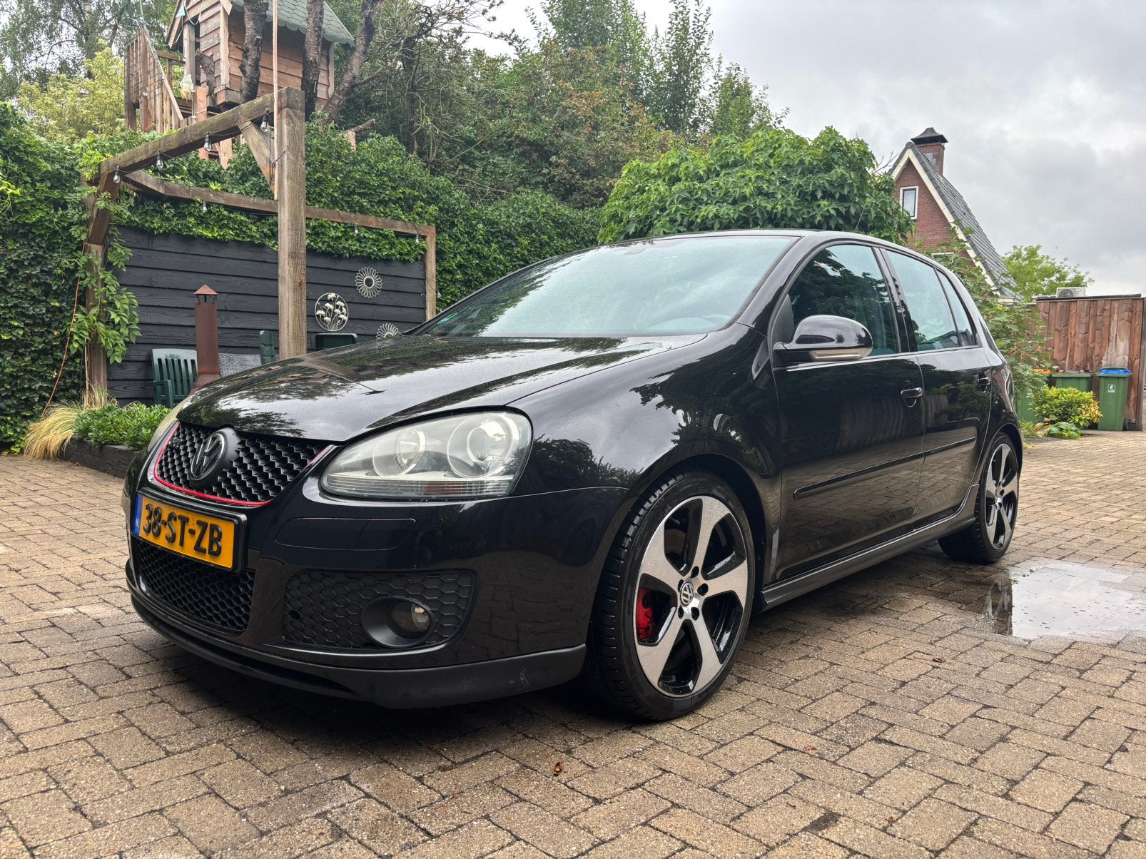 Te Koop: Volkswagen Golf 5 GTI Orgineel NL, 4 cilinders, Zwart, Handgeschakeld, 1339 kg