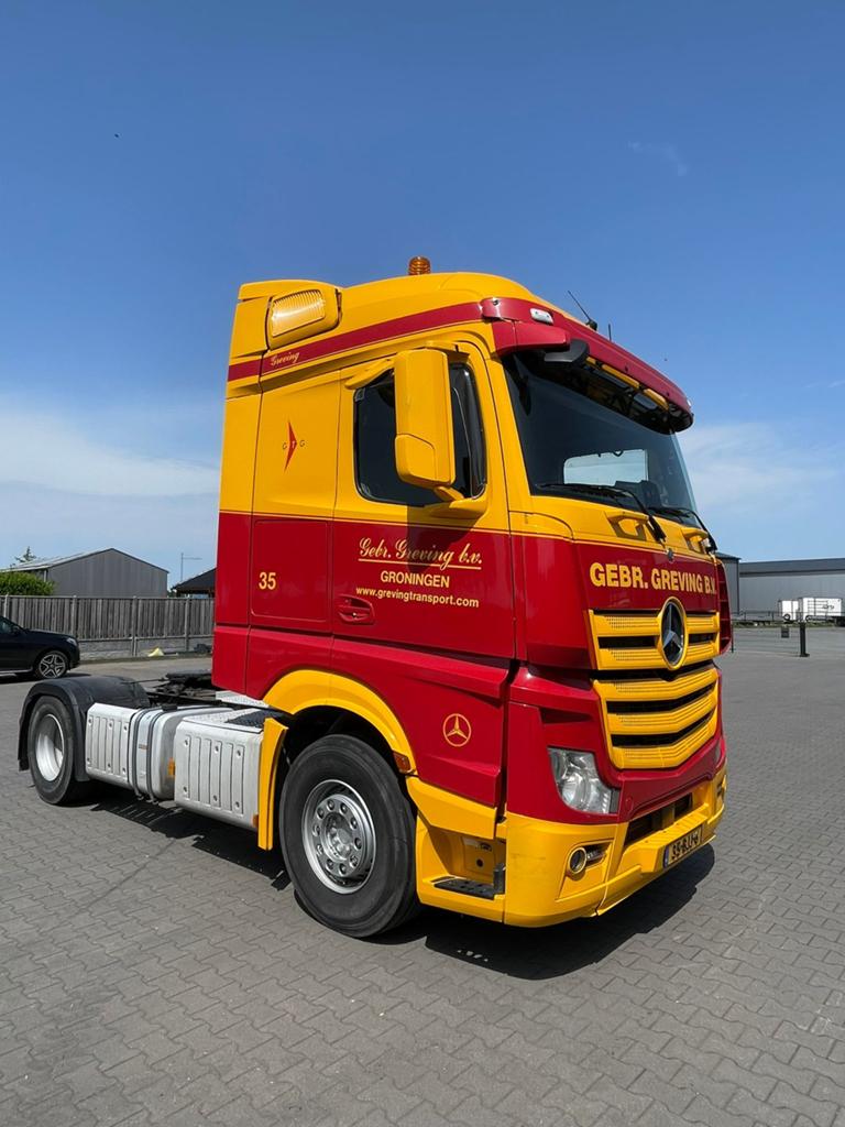 Mercedes Actros 1945 met pto(zeer nette trekker!!), Auto's, Vrachtwagens, Automaat, Euro 6, Overige kleuren, Mercedes-Benz
