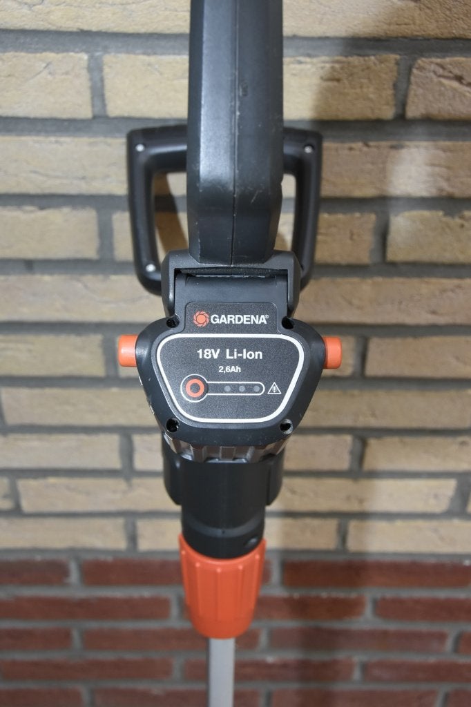Wegens Emigratie - Mooie Gardena Strimmer Easy Cut LI-18/23R, Ophalen, Zo goed als nieuw, Elektrisch, Gardena / Husqvarna