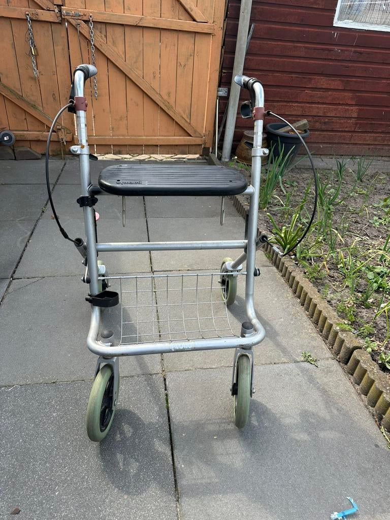 Rollator met stok houder., Ophalen of Verzenden, Opvouwbaar, Gebruikt