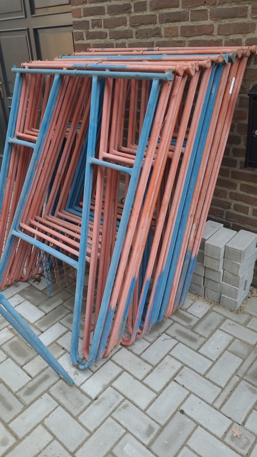 Schragen 12 stuks  1.35m hoog, steigerplanken, Doe-het-zelf en Verbouw, Steigers, Ophalen of Verzenden, Gevelsteiger, Minder dan 2 meter