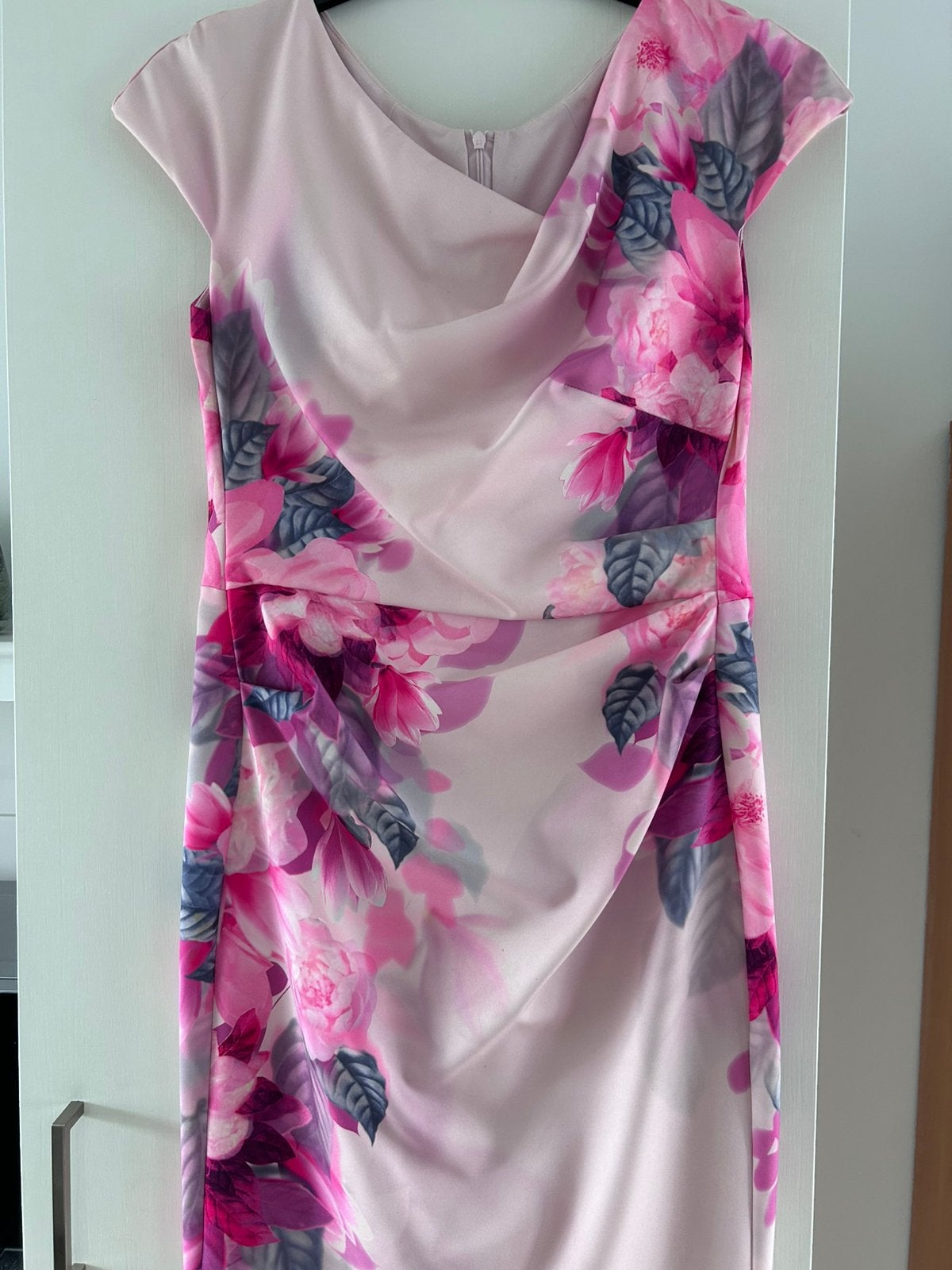 Mooie feestjurk, Kleding | Dames, Overige typen, Zo goed als nieuw, Roze, Ophalen