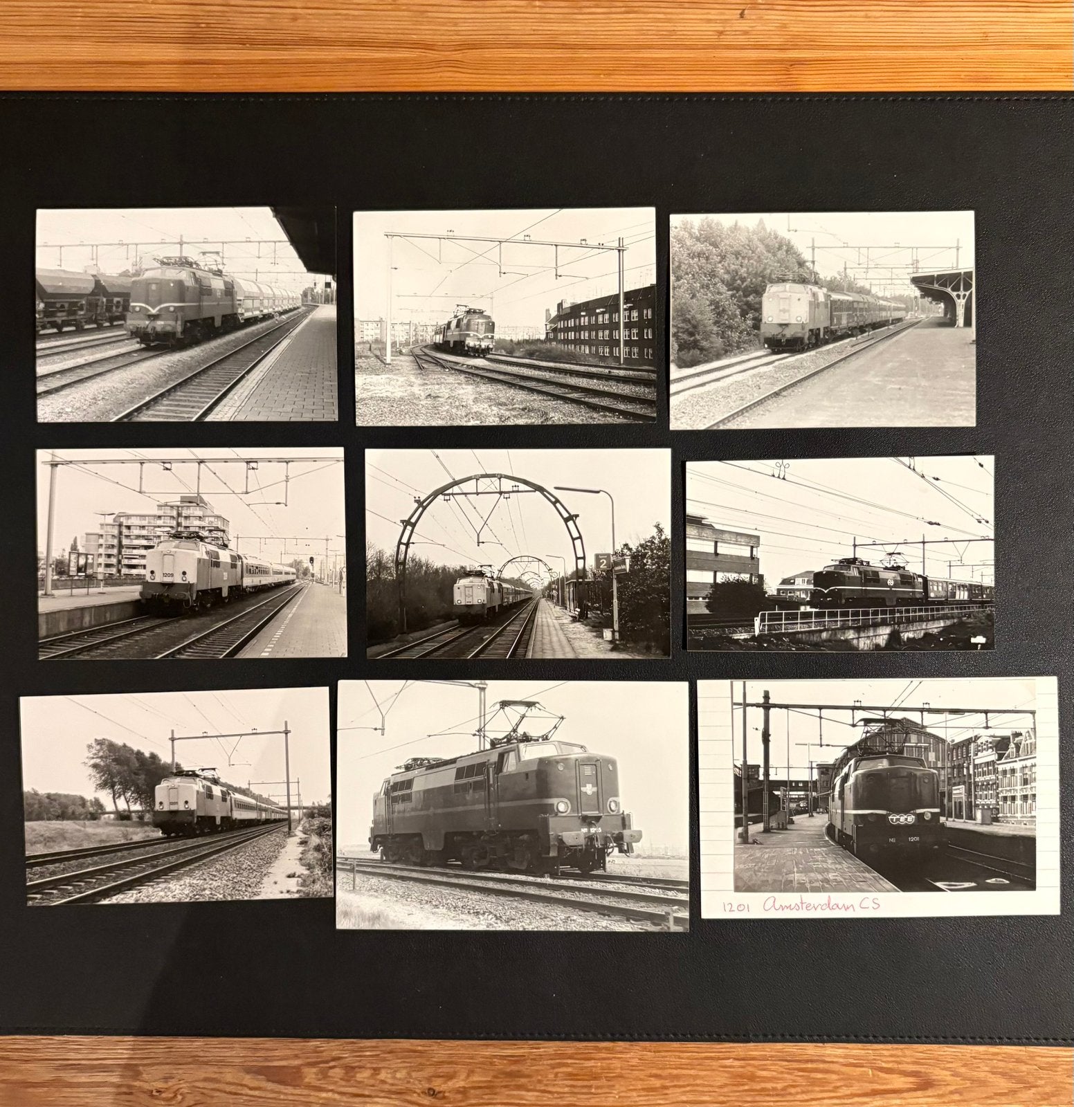 9 foto’s locomotieven NS-serie 1200 (jaren 50/60/70/80), Ophalen of Verzenden, Gebruikt, Trein