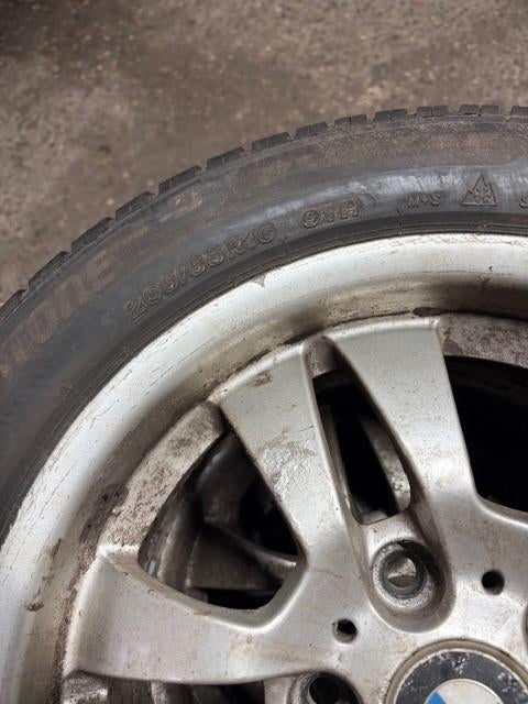 Nieuwe!!! Bridgestone winterbanden met velgen BMW E90, Auto-onderdelen, Banden en Velgen, Ophalen, 16 inch, Banden en Velgen, Nieuw