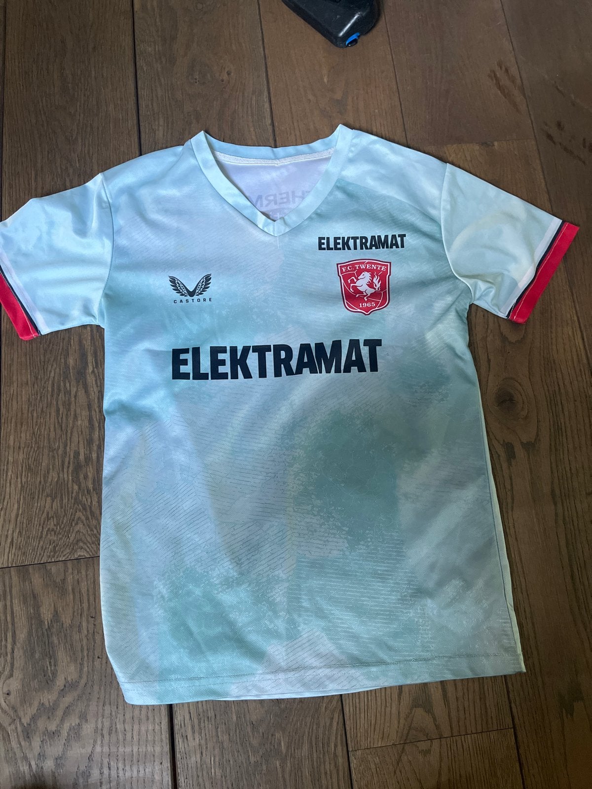 FC Twente uitshirt maat S, Kleding | Heren, T-shirts, Zo goed als nieuw, Maat 46 (S) of kleiner, Blauw, Ophalen of Verzenden