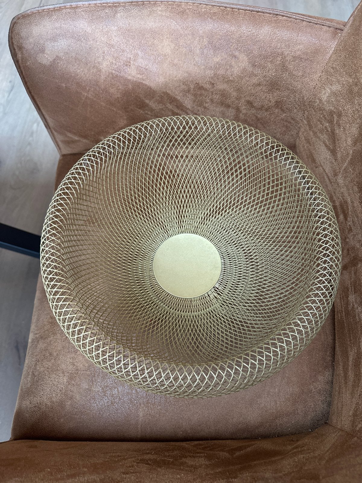 Gouden metalen schaal - decoratief en modern, Huis en Inrichting, Ophalen, Gevlochten, Schaal, Rond