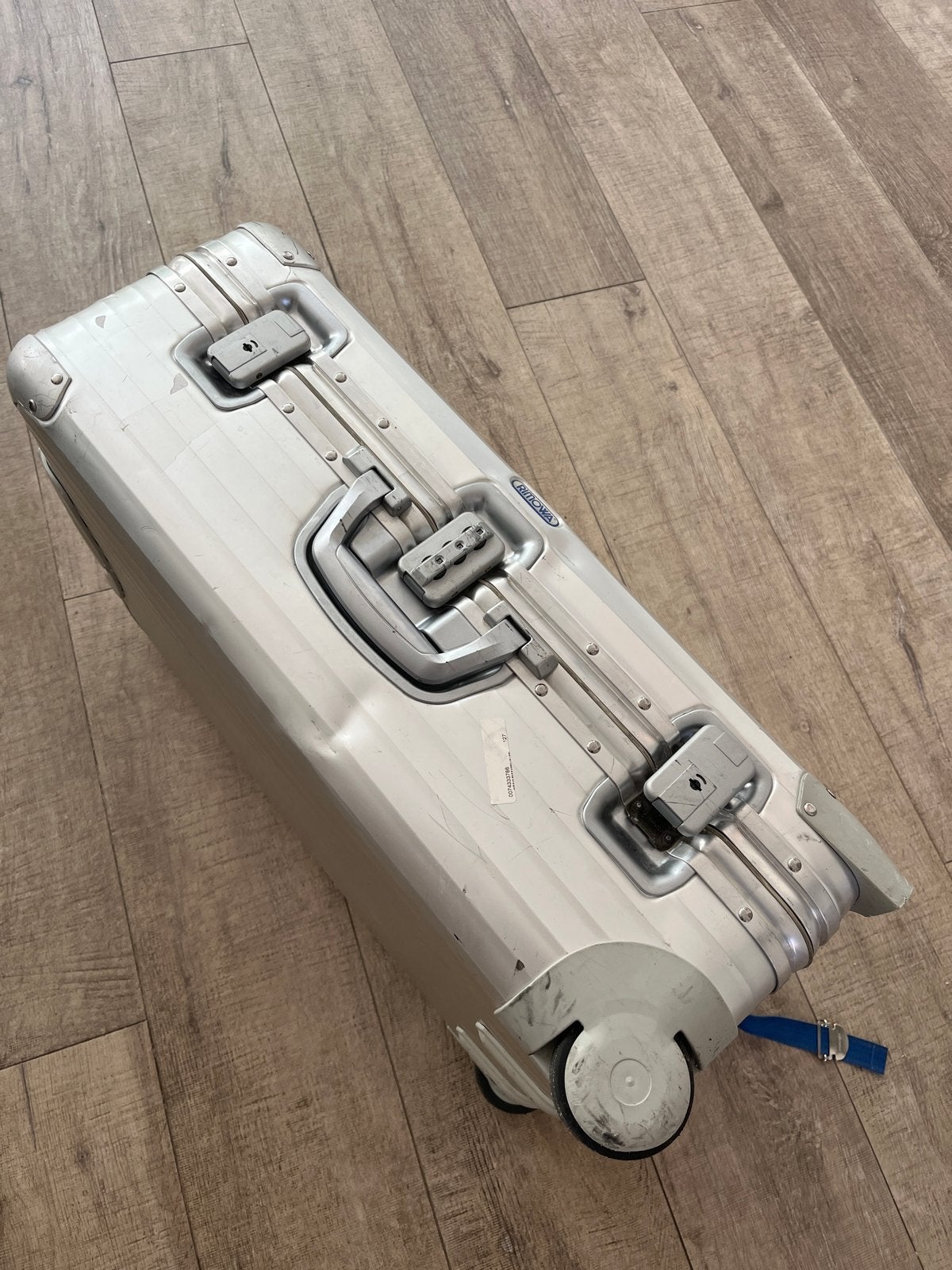 Gebruikte Rimowa koffer - Aluminium - Binnenwerk los, Gebruikt, Slot, Metaal, 35 tot 45 cm
