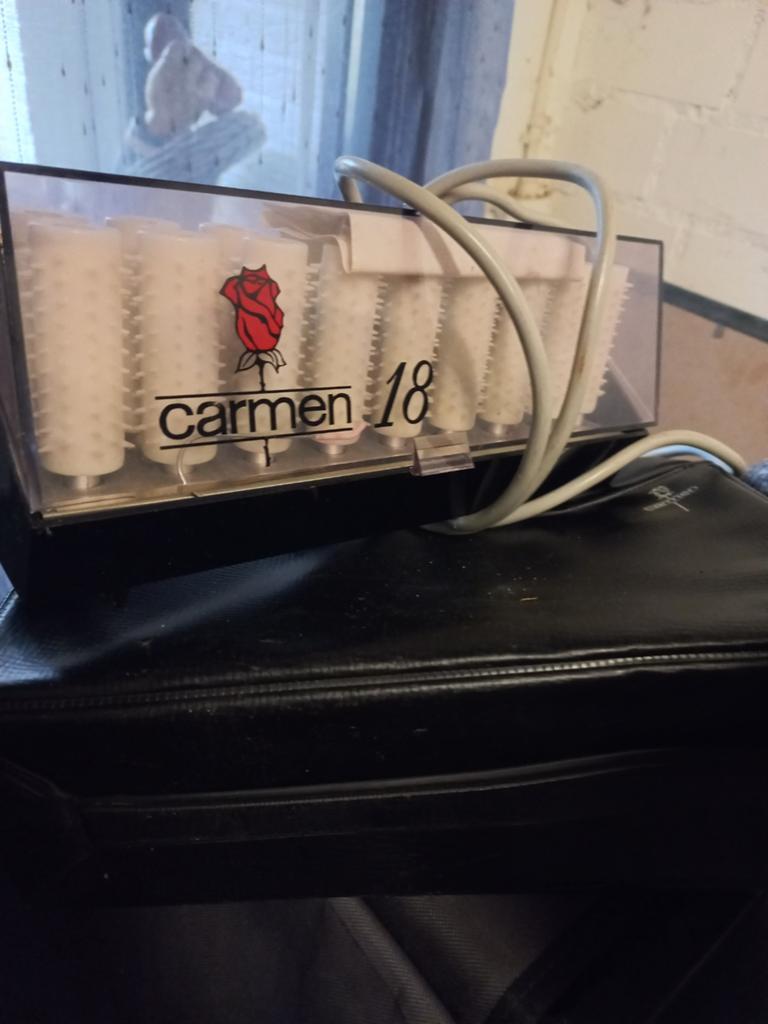 Carmen 18 Haarrollers - Complete Set voor Perfecte Krullen, Ophalen of Verzenden, Gebruikt, Haarverzorging