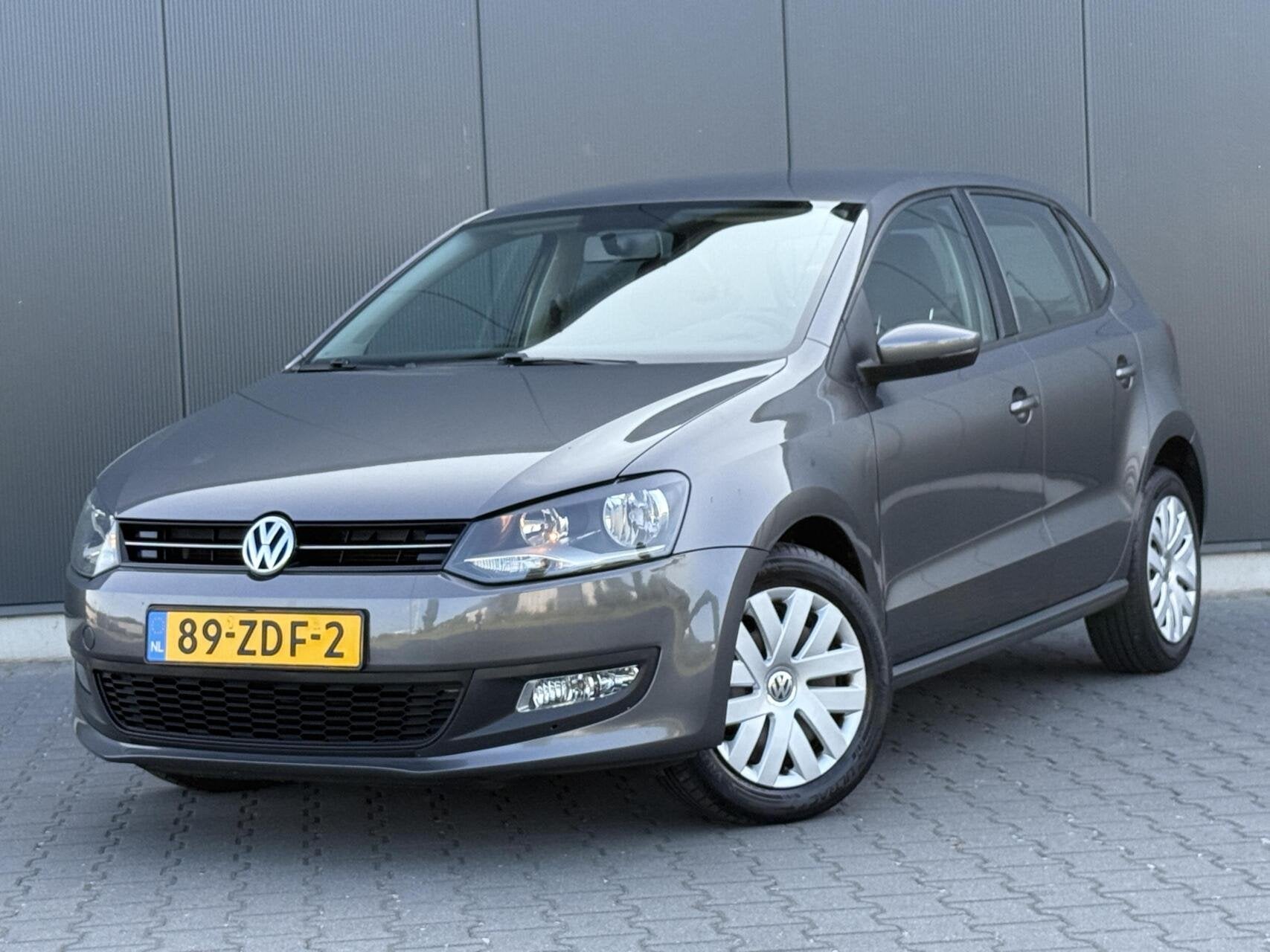 Volkswagen Polo 1.2 TSI Comfortline Airco - Cruise - 5-Deurs, Voorwielaandrijving, Euro 5, Stof, Zwart