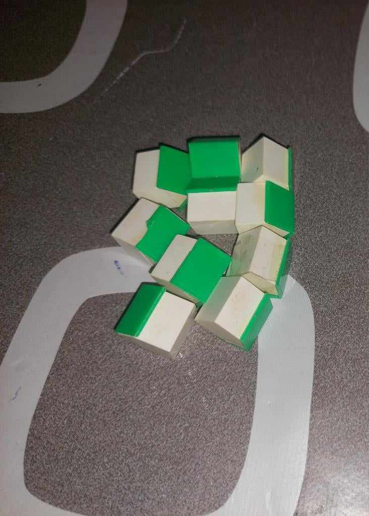 Onderdelen. Monopoly. Plastic. Hotels., Ophalen of Verzenden, Gebruikt