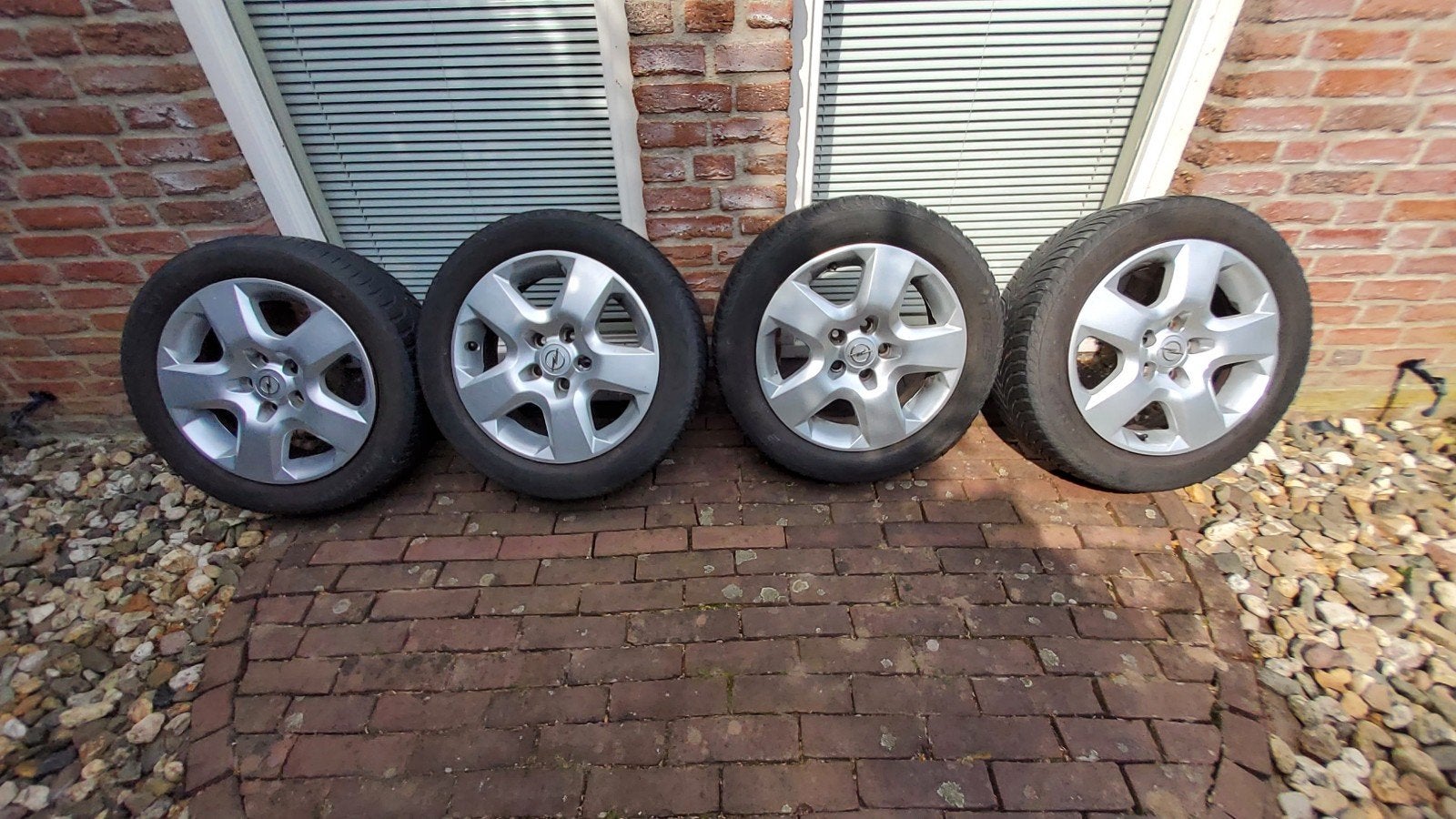 Opel velgen met winterbanden 16", Ophalen