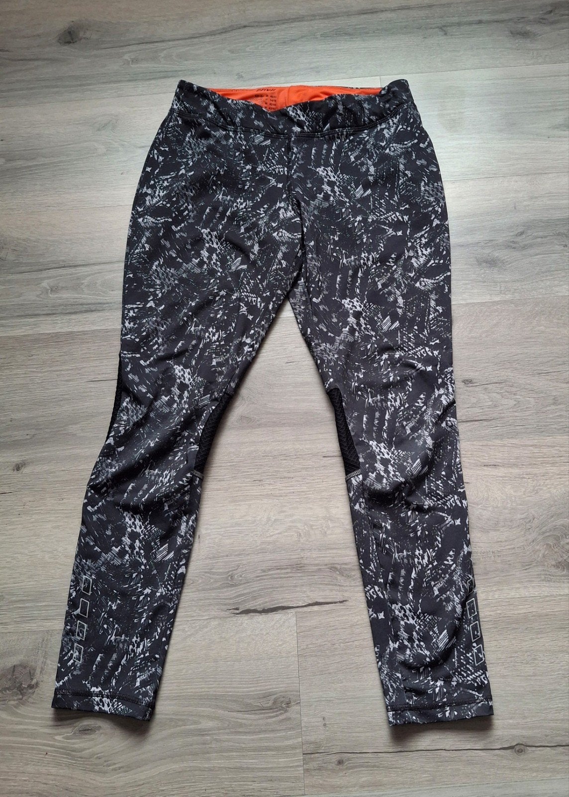 Zwart/witte Crivit Dry-Fit Hardloopbroek -40/42 bijna gratis, Maat 38/40 (M), Meerkleurig, Ophalen of Verzenden, Crivit