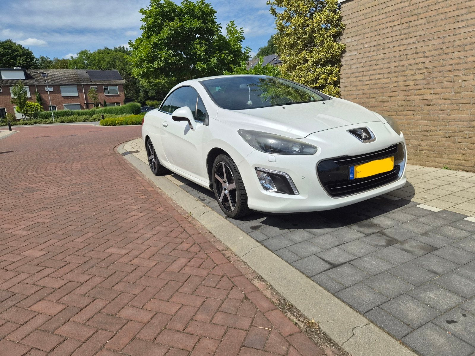 Peugeot 308 1.6 THP CC 2012 Wit, Auto's, Peugeot, Voorwielaandrijving, 1490 kg, Zwart, Cabriolet
