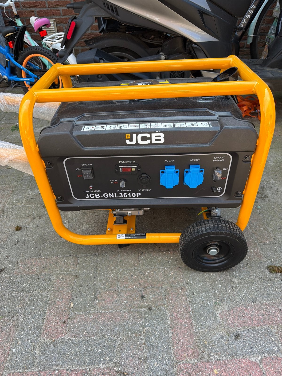 JCB GNL3610P Benzine Aggregaat - Nieuwstaat, Ophalen, Zo goed als nieuw, Minder dan 5 kVA, Benzine