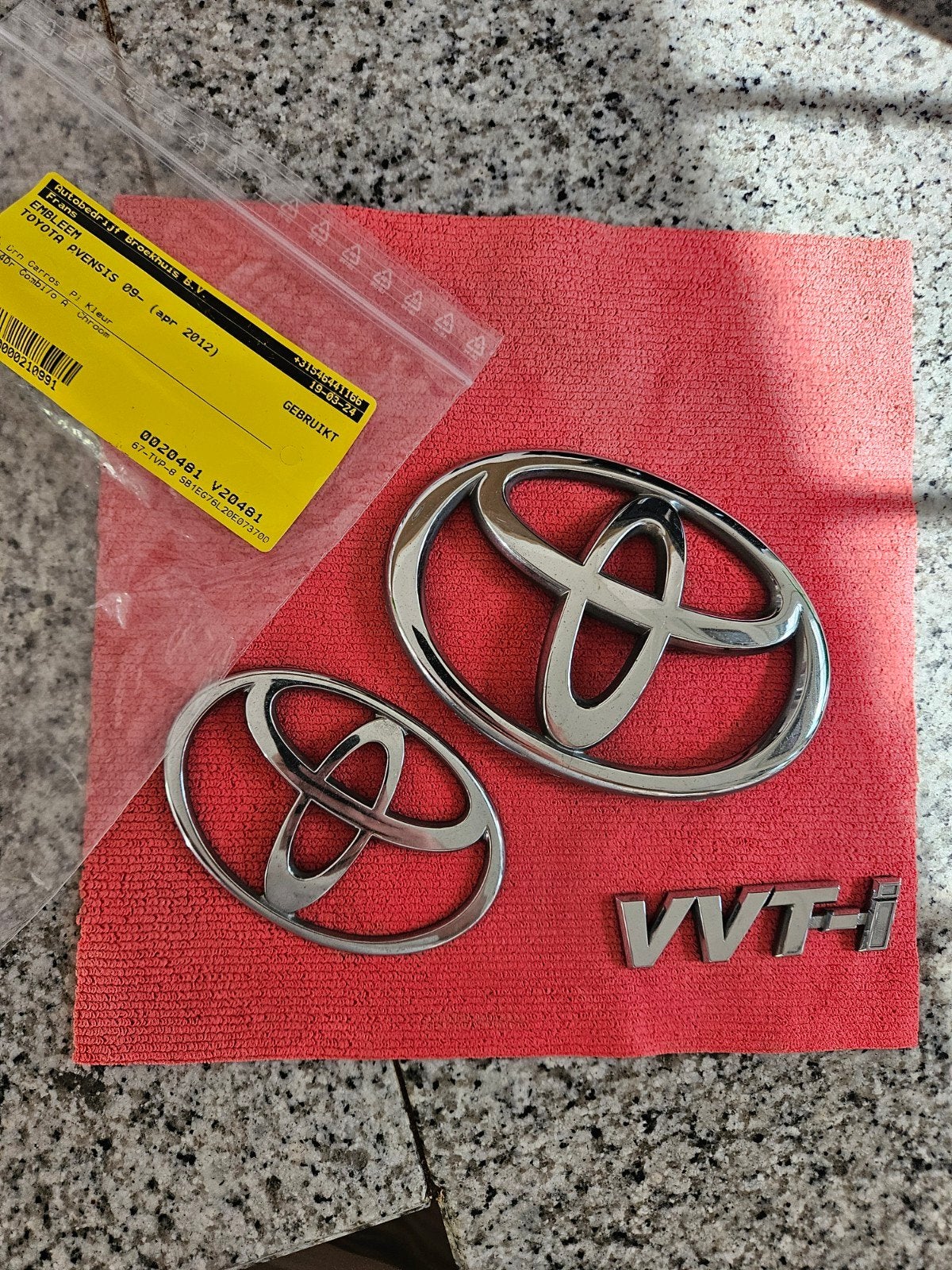 Toyota logo's en VVT-i embleem - z.g.a.n., Ophalen of Verzenden, Gebruikt, Toyota