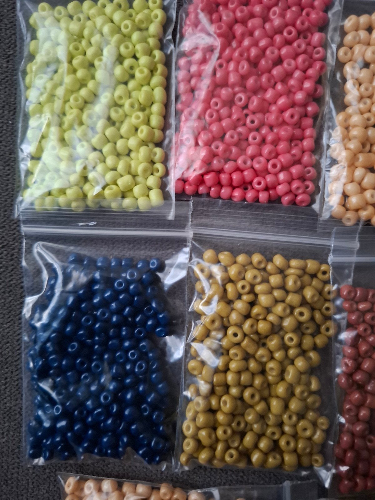 pakket 4 mm glaskralen rocailles partij roze blauw kralen, Kraal, -, -, Nieuw