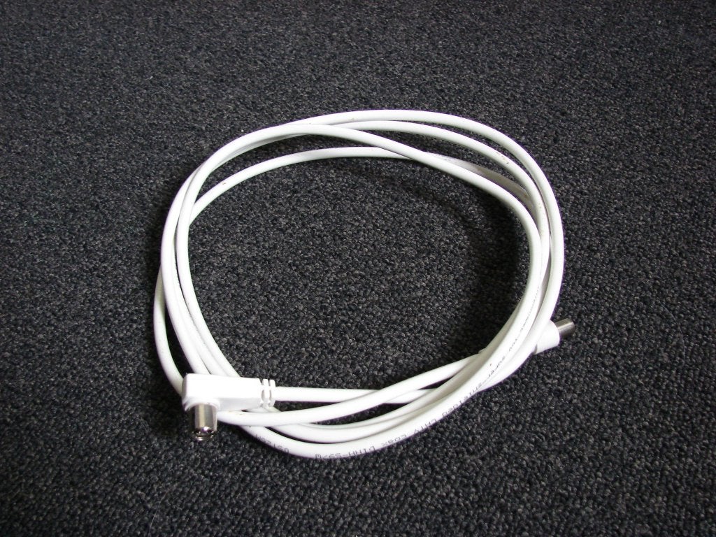 COAX kabel 2.5m, Audio, Tv en Foto, Audiokabels en Televisiekabels, Ophalen of Verzenden, Zo goed als nieuw, 2 tot 5 meter, Coaxiale kabel