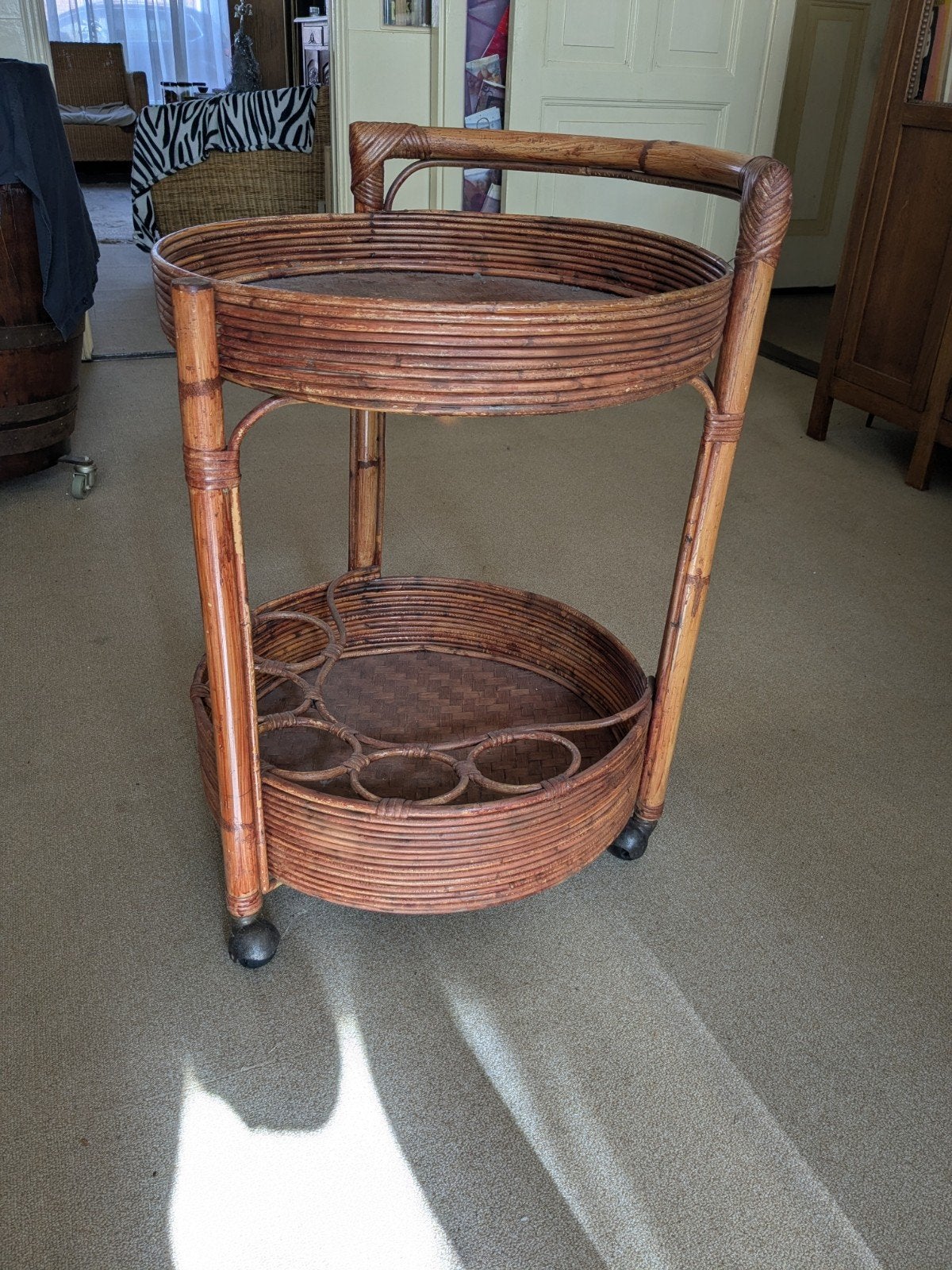 rotan dranken tafeltje, Huis en Inrichting, Ophalen, Gebruikt, Rond