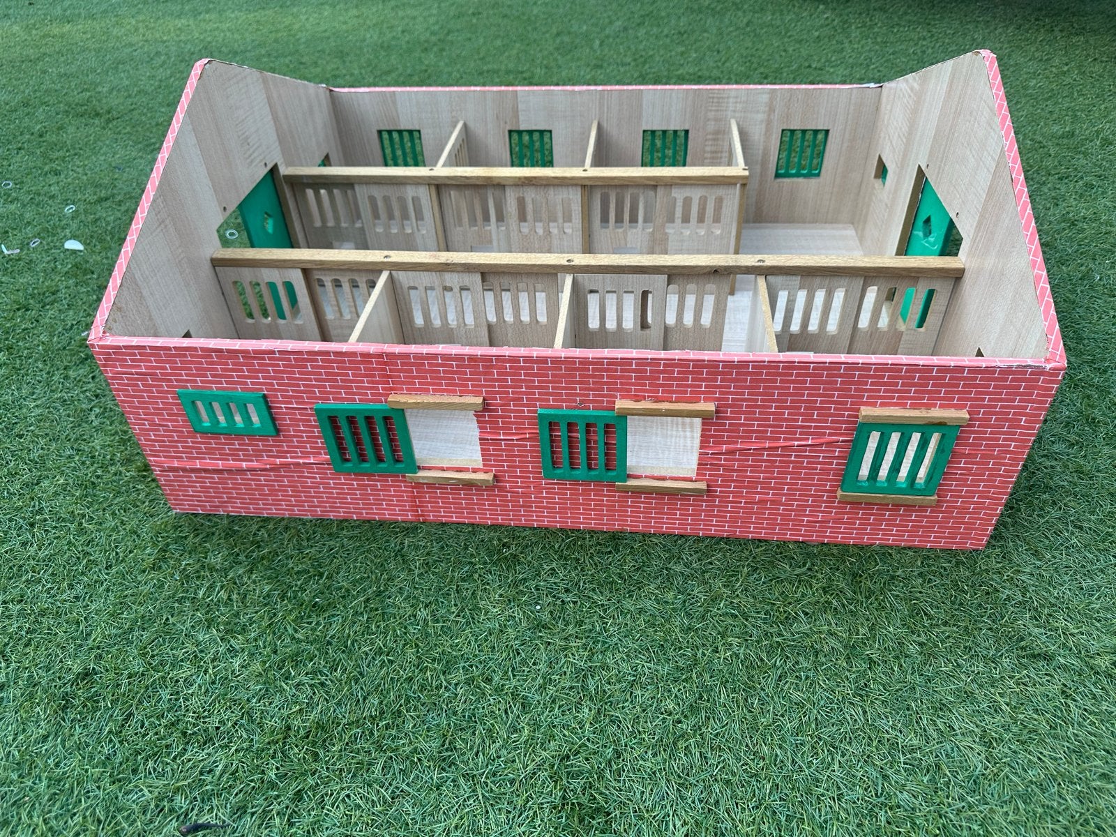 Schleich paardenstal met 8 boxen, Ophalen of Verzenden, Gebruikt, Jongen of Meisje