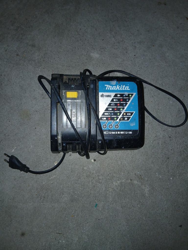 Makita DC18RC Oplader voor Li-ion & Ni-MH Accu's, Ophalen of Verzenden, Gebruikt, Overige typen