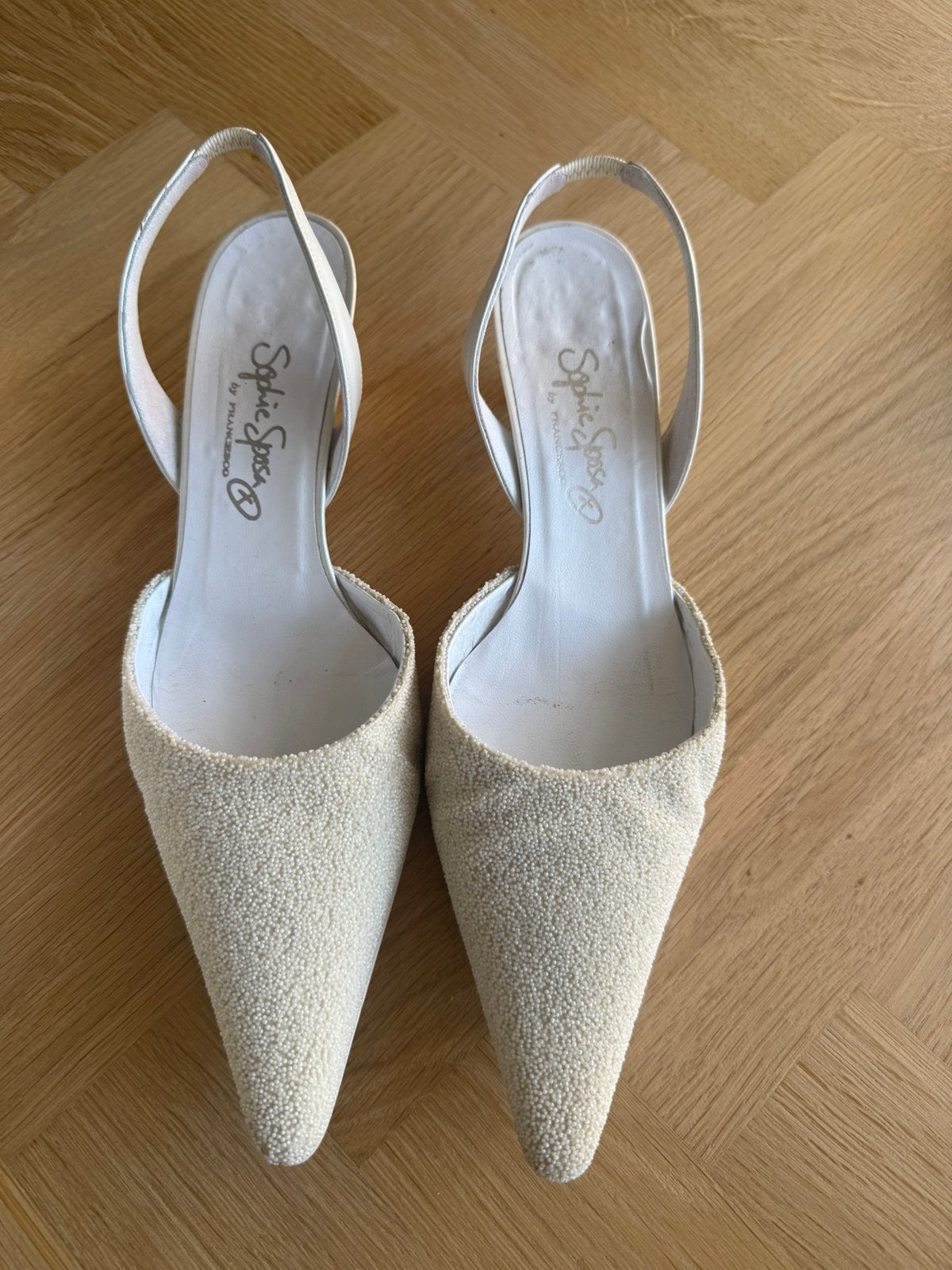 Sophie Sposa trouwschoenen met kleine pareltjes maat 39,5., Ophalen, Zo goed als nieuw, Accessoires
