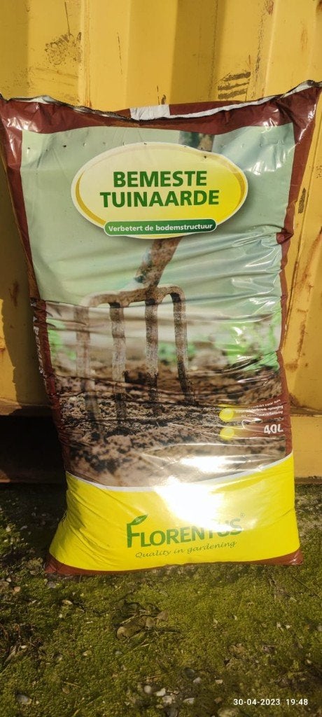 bemeste tuinaarde 40 liter, Ophalen, Tuinaarde