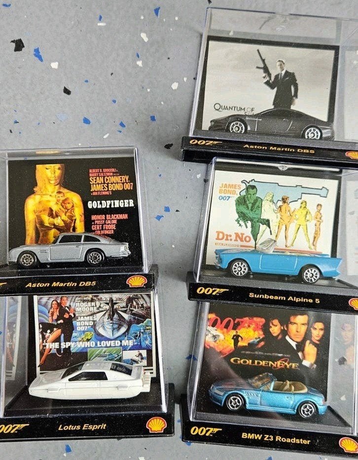 5 Shell 007 James Bond modelauto's - Aston Martin, Lotus, Overige merken, Auto, Groter dan 1:32, Nieuw