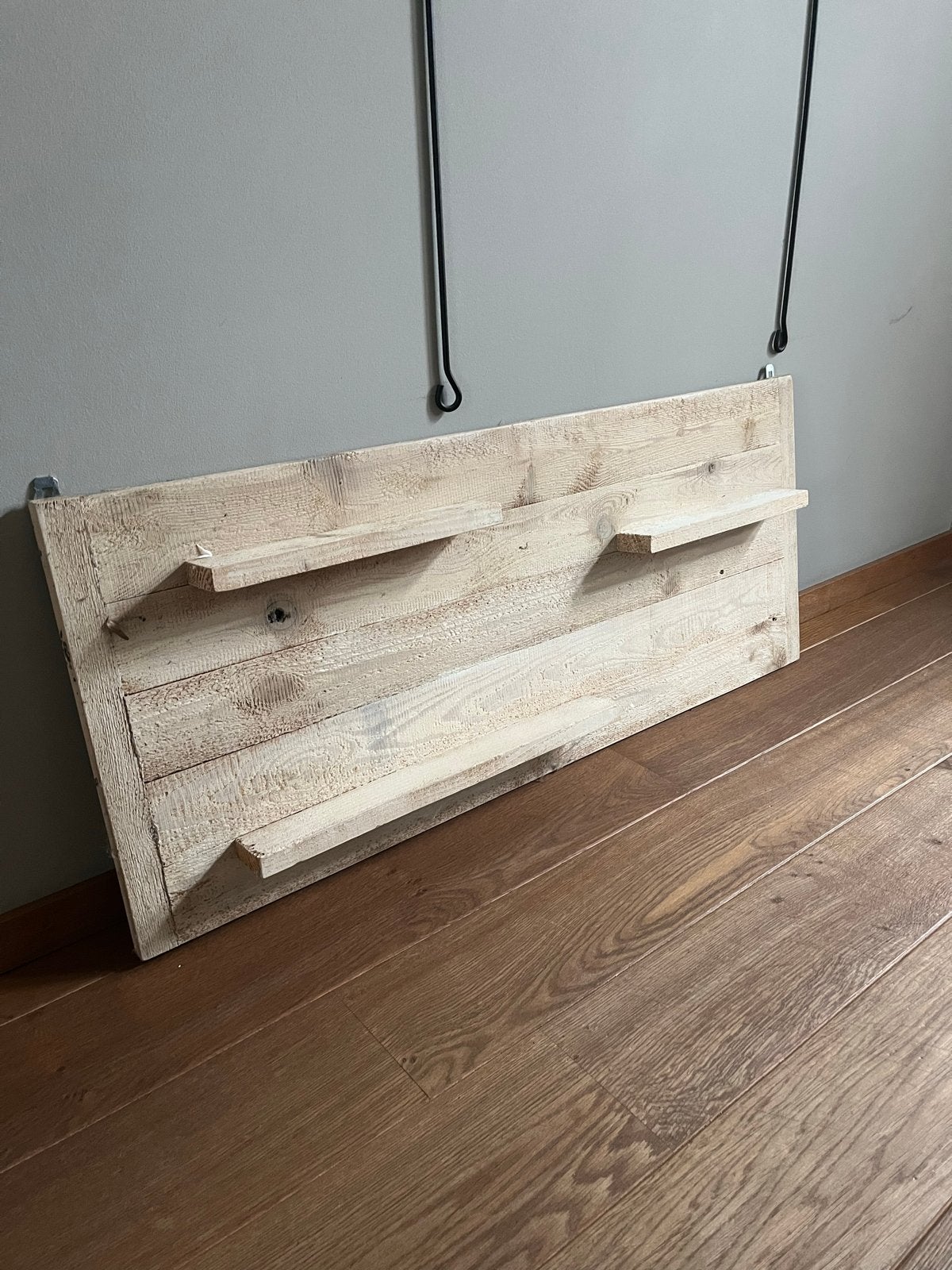 Steigerhouten wandrek met plankjes, Ophalen, Gebruikt