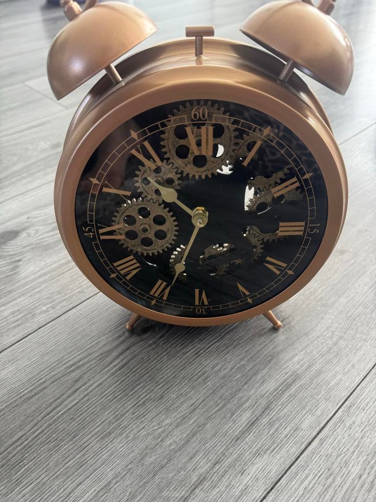 Grote vintage wekker met zichtbaar uurwerk - koperkleurig, Ophalen of Verzenden