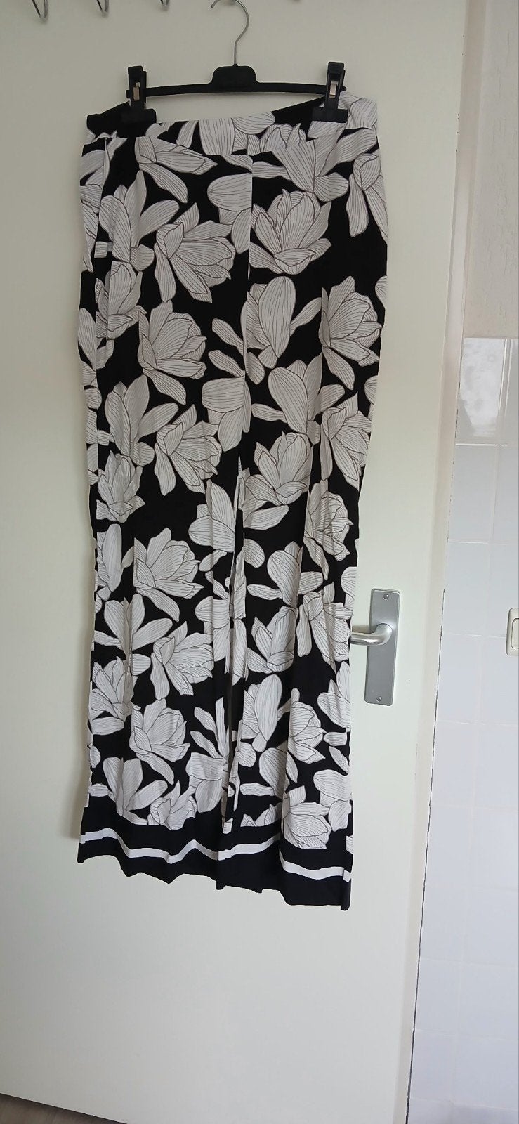 2 NIEUWE  Zomerbroeken viscose  mt 46 48, Kleding | Dames, Overige kleuren, Verzenden, Maat 46/48 (XL) of groter, Nieuw