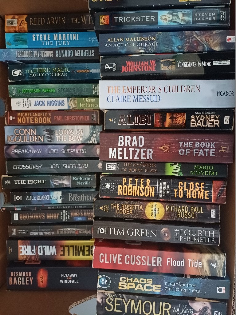 Doos vol met Engelse pockets +- 50 stuks zie foto., Ophalen, Gelezen, Bill napier harlan Coben