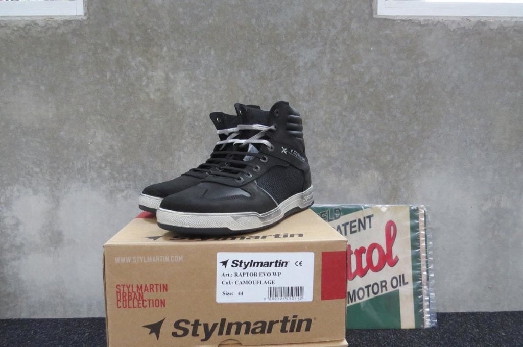 Nieuwe motorschoen sneakers maat 45 van 179 voor 149,95, Motoren, Kleding | Motorkleding, Heren, Haaksbergen, Igm trading, Info@igm-trading.nl