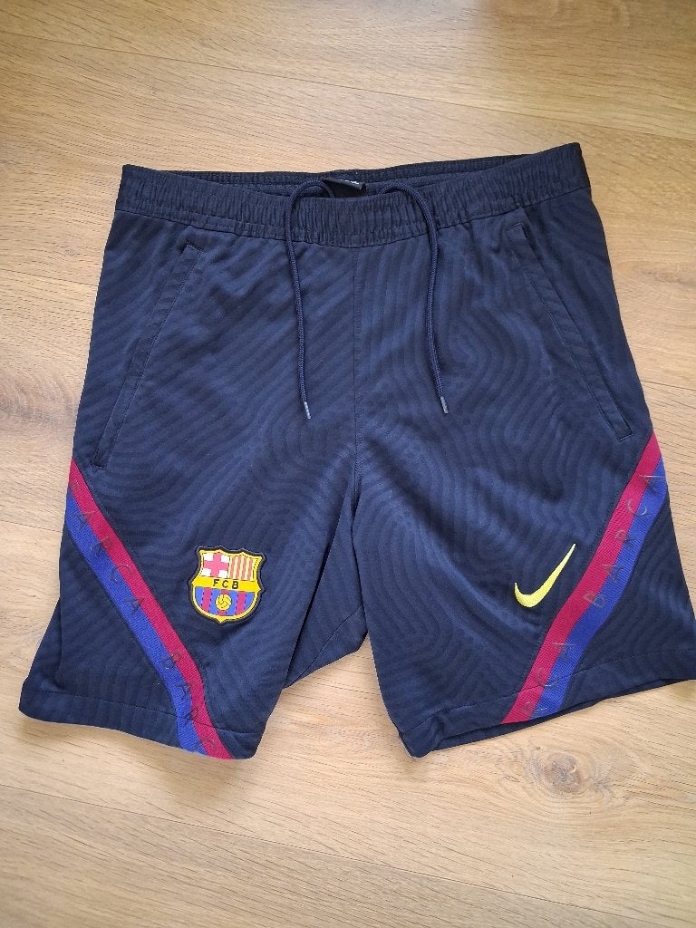 FC Barcelona korte broek - Maat S, Sport en Fitness, Maat S, Ophalen of Verzenden, Zo goed als nieuw, Broek
