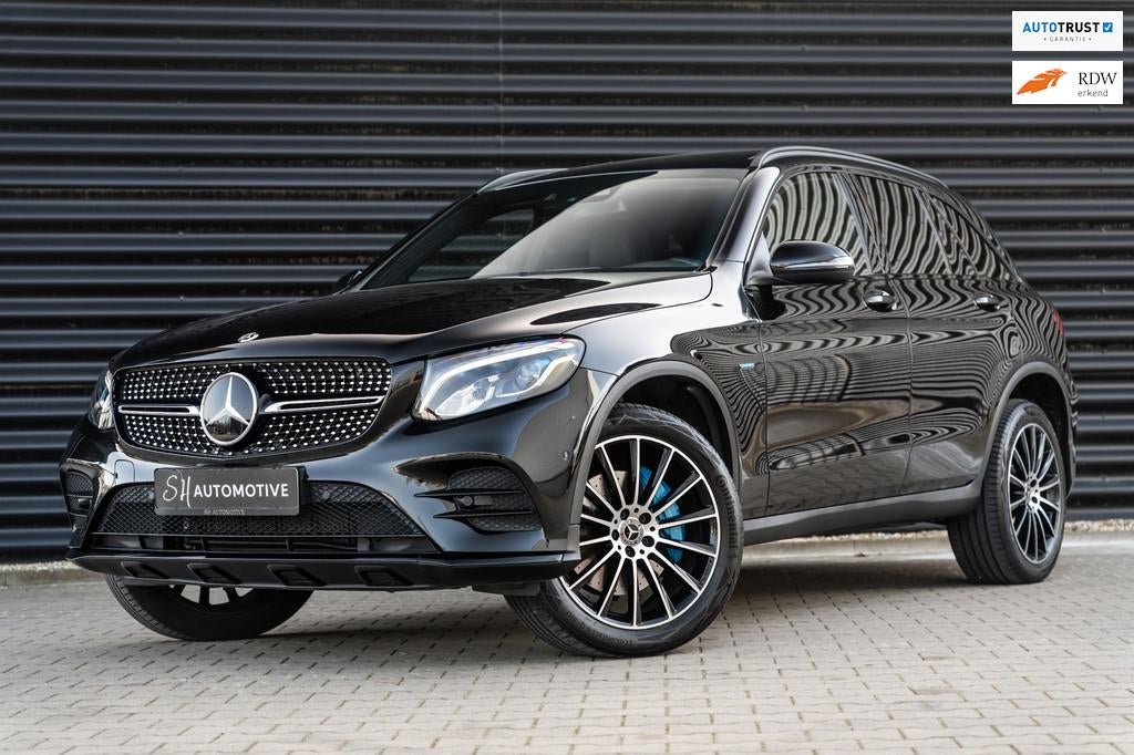 Mercedes-Benz GLC-klasse 350e 4MATIC AMG / PANO / MEMORY / B, Gebruikt, 4 cilinders, 2000 kg, Zwart