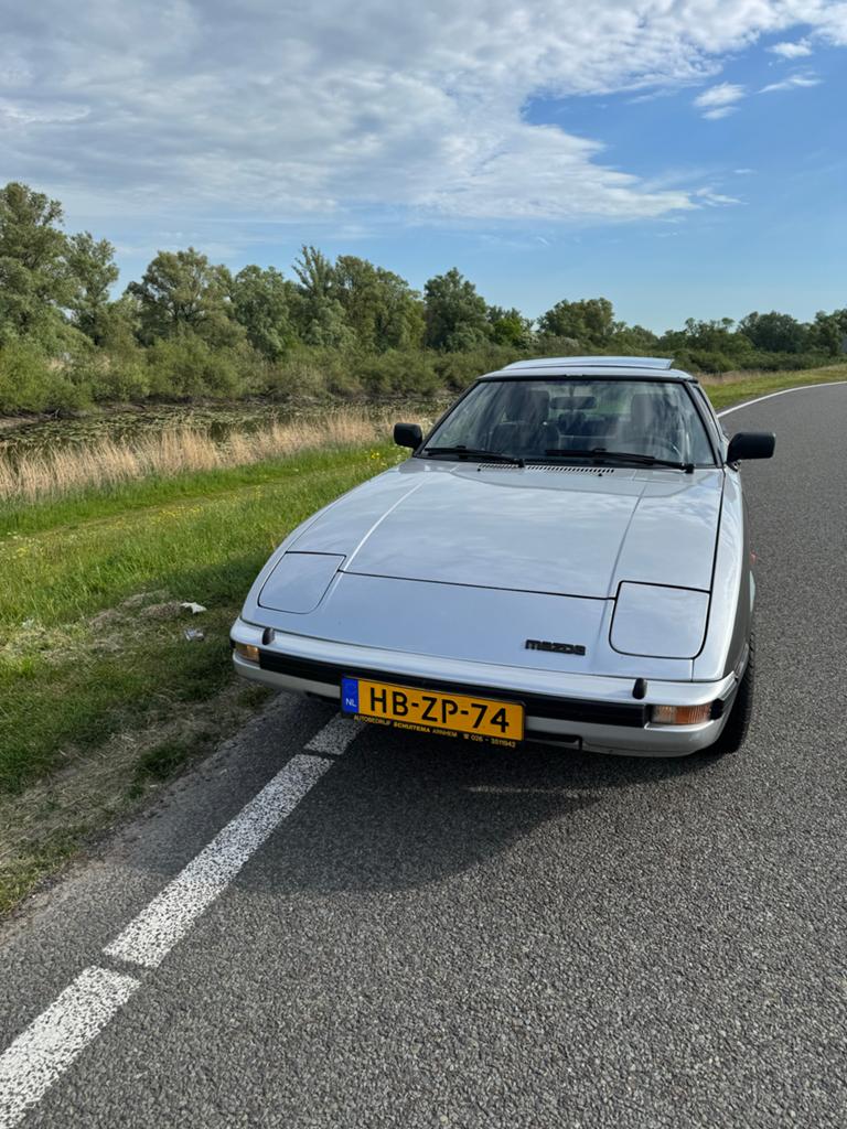 Mazda RX-7 FB 1.1 1984 Grijs, Auto's, Mazda, 1146 cc, 116 pk, Handgeschakeld, Grijs