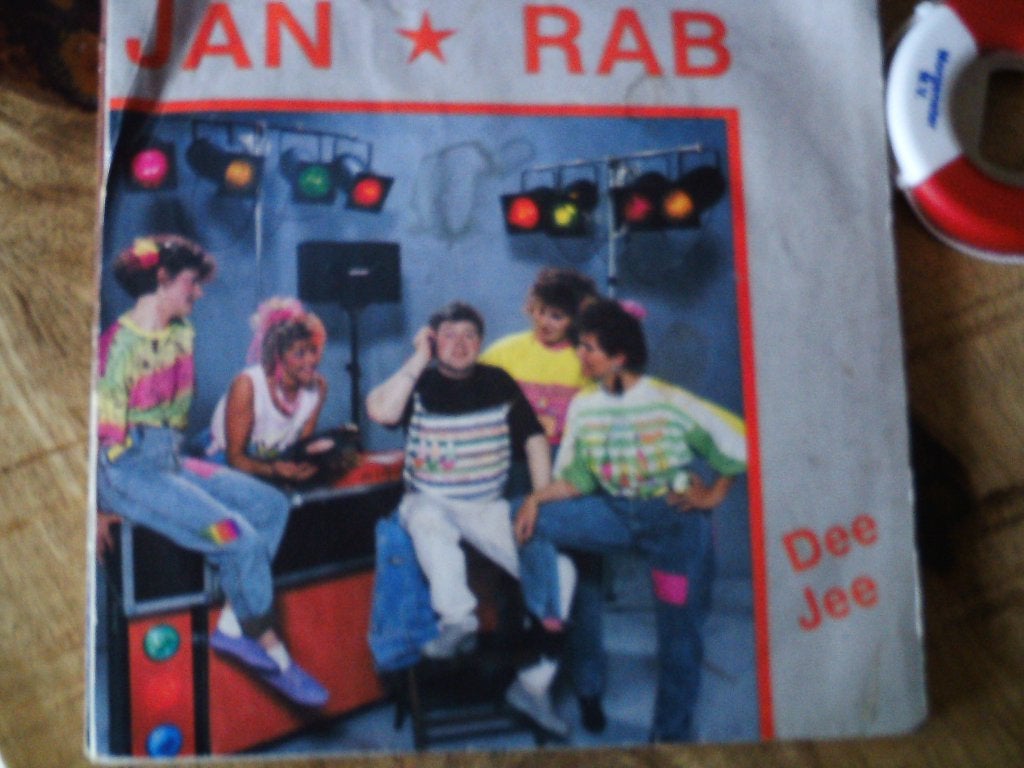 Jan & Rab - Dee Jee (Vinyl Single)  19a, 7 inch, Ophalen of Verzenden, Zo goed als nieuw, Fotohoes