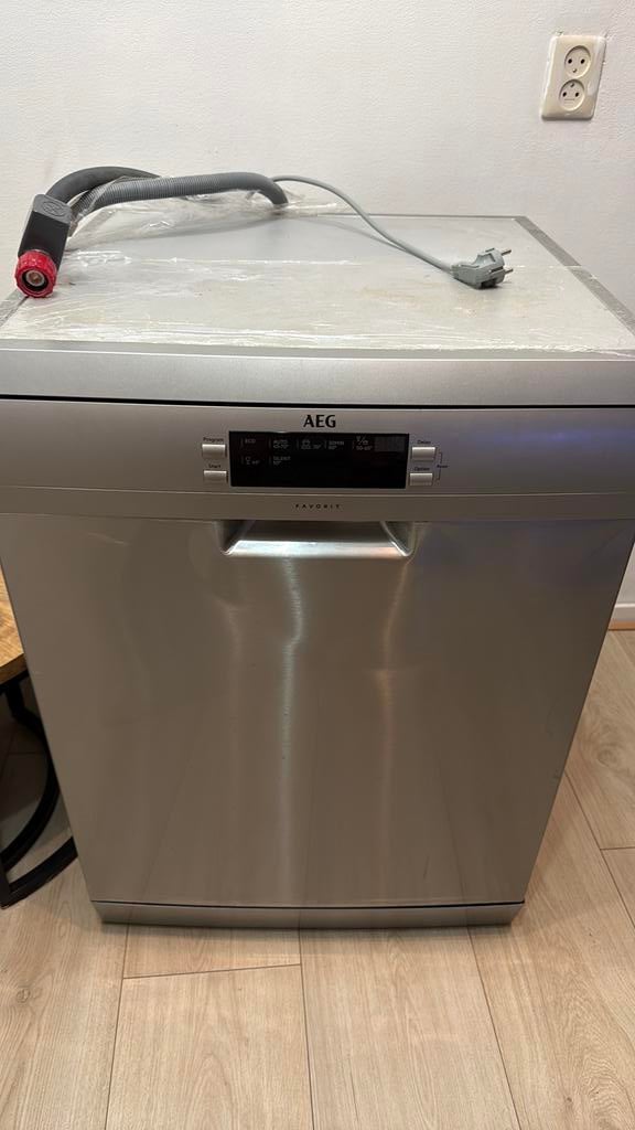 AEG Vaatwasser – Werkt Goed – €100, Ophalen of Verzenden, Zo goed als nieuw, 85 tot 90 cm