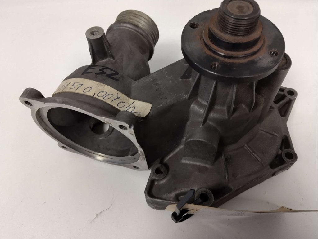 BMW V8 530 ,540 ,730 .740 E32 E34 Waterpomp 115100007042, Auto-onderdelen, Niet ingevuld, Niet ingevuld, Nieuw, Ophalen of Verzenden