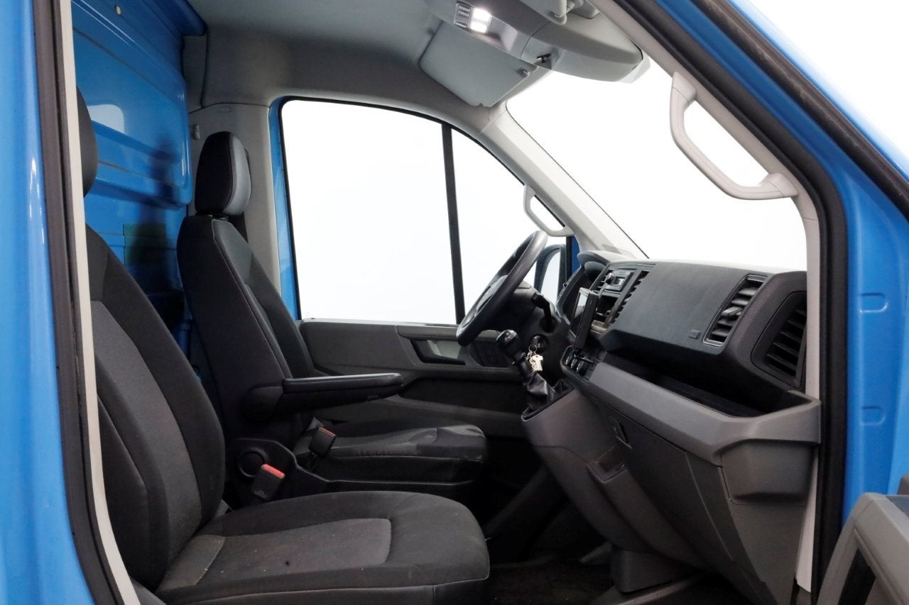 Volkswagen Crafter 35 2.0 TDI E6 Bakwagen met achterdeuren 2, Voorwielaandrijving, Dealer onderhouden, Gebruikt, 4 cilinders